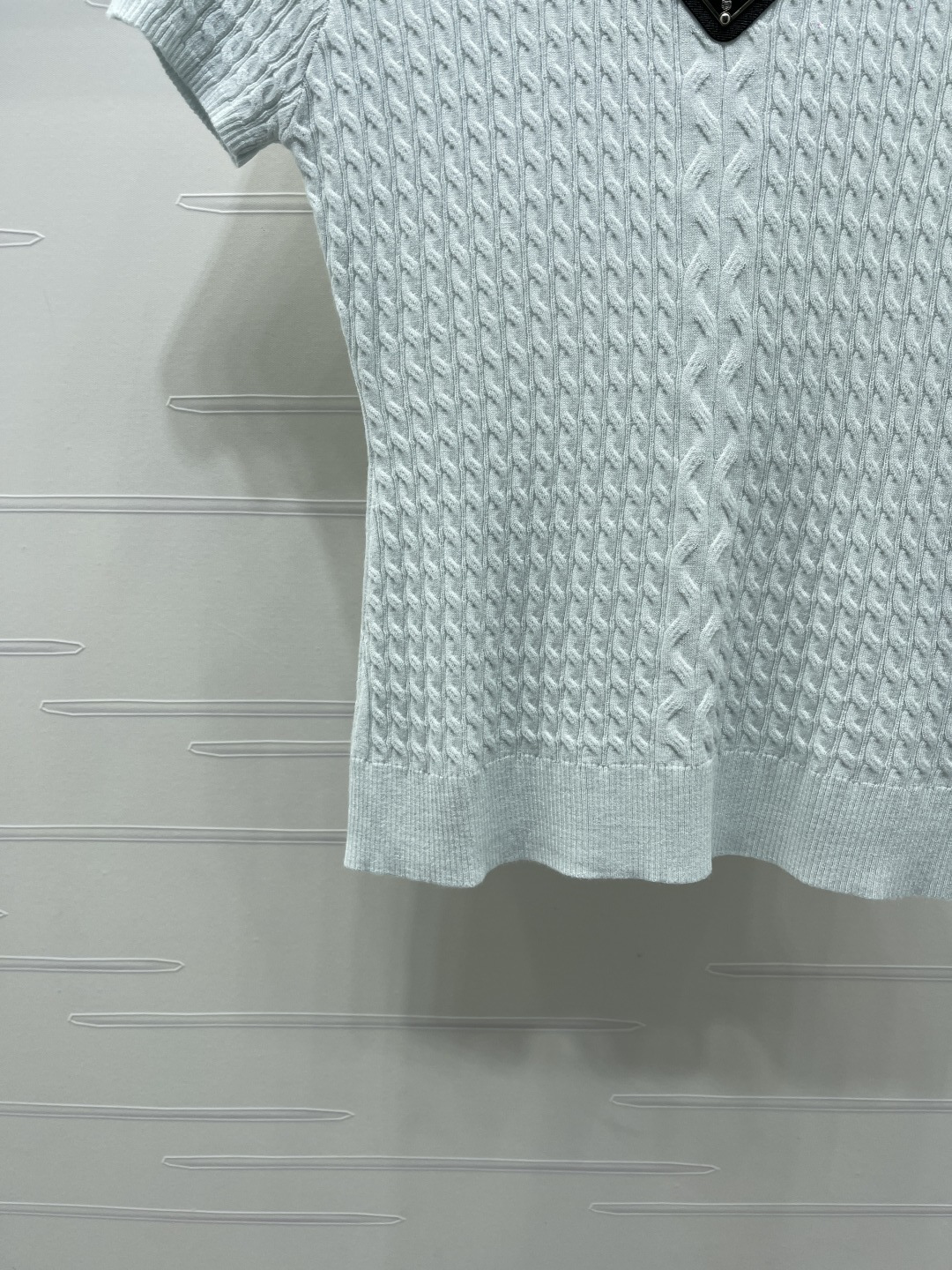 Women's short sleeves